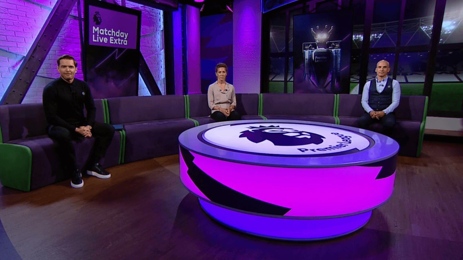 Regarder Matchday Live Extra Liverpool Sans Piti Fait La Une En