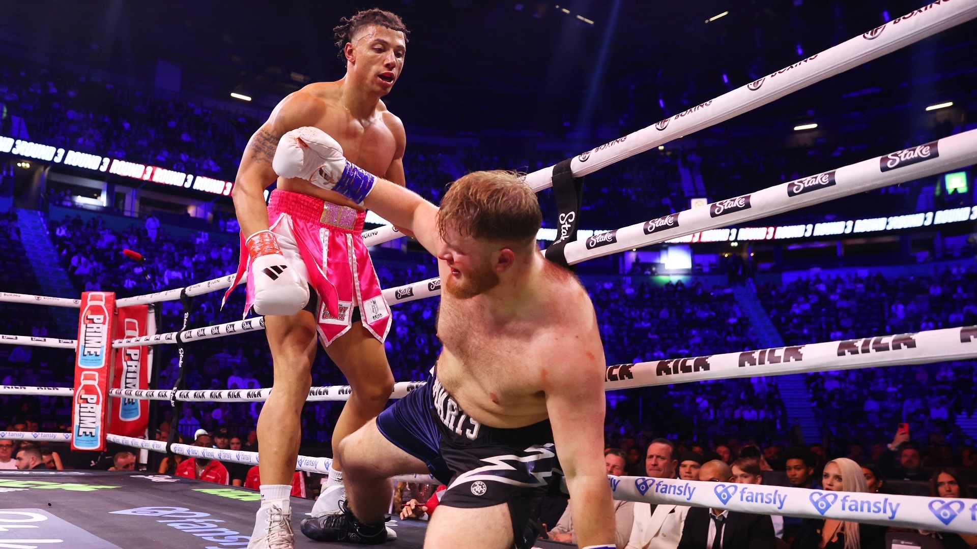 KSI vs Tommy Fury Red Carpet Show Stream auf DAZN Jetzt Anmelden DAZN DE