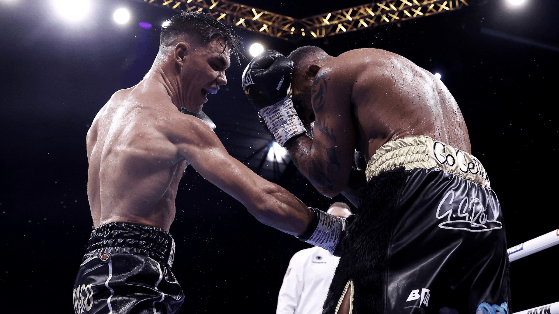 Watch Dickinson vs. Dennis Highlights Online DAZN CA