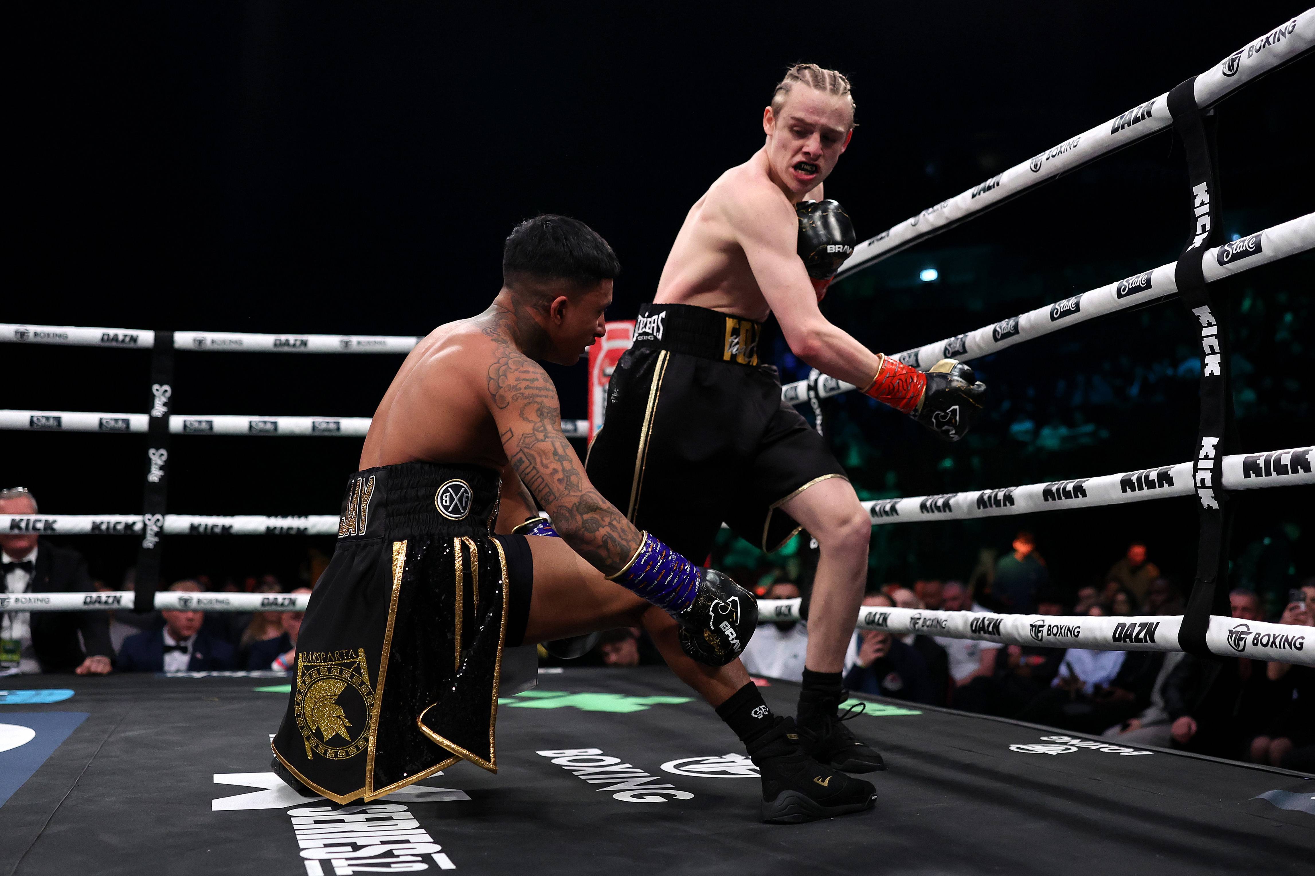Watch boxing online hotsell