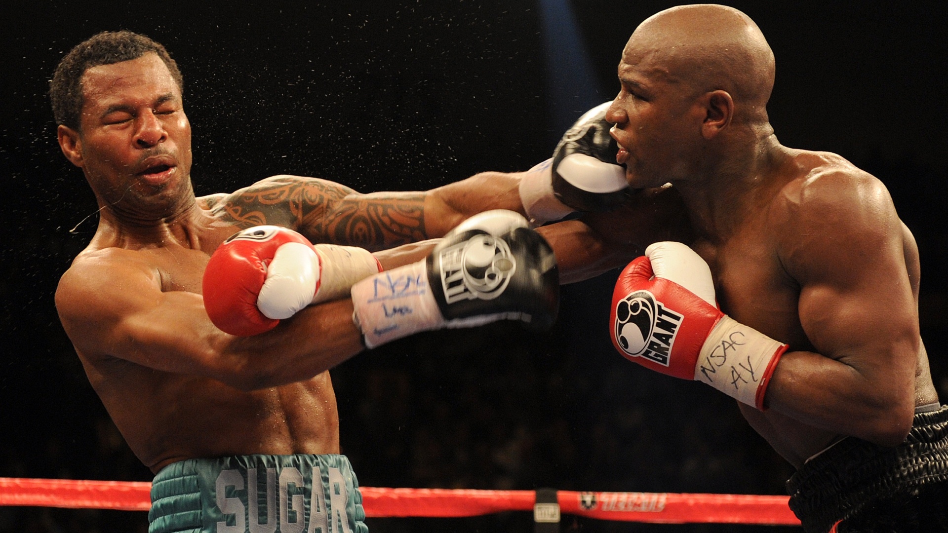 Watch Mayweather vs. S. Mosley (2010) Online | DAZN CA