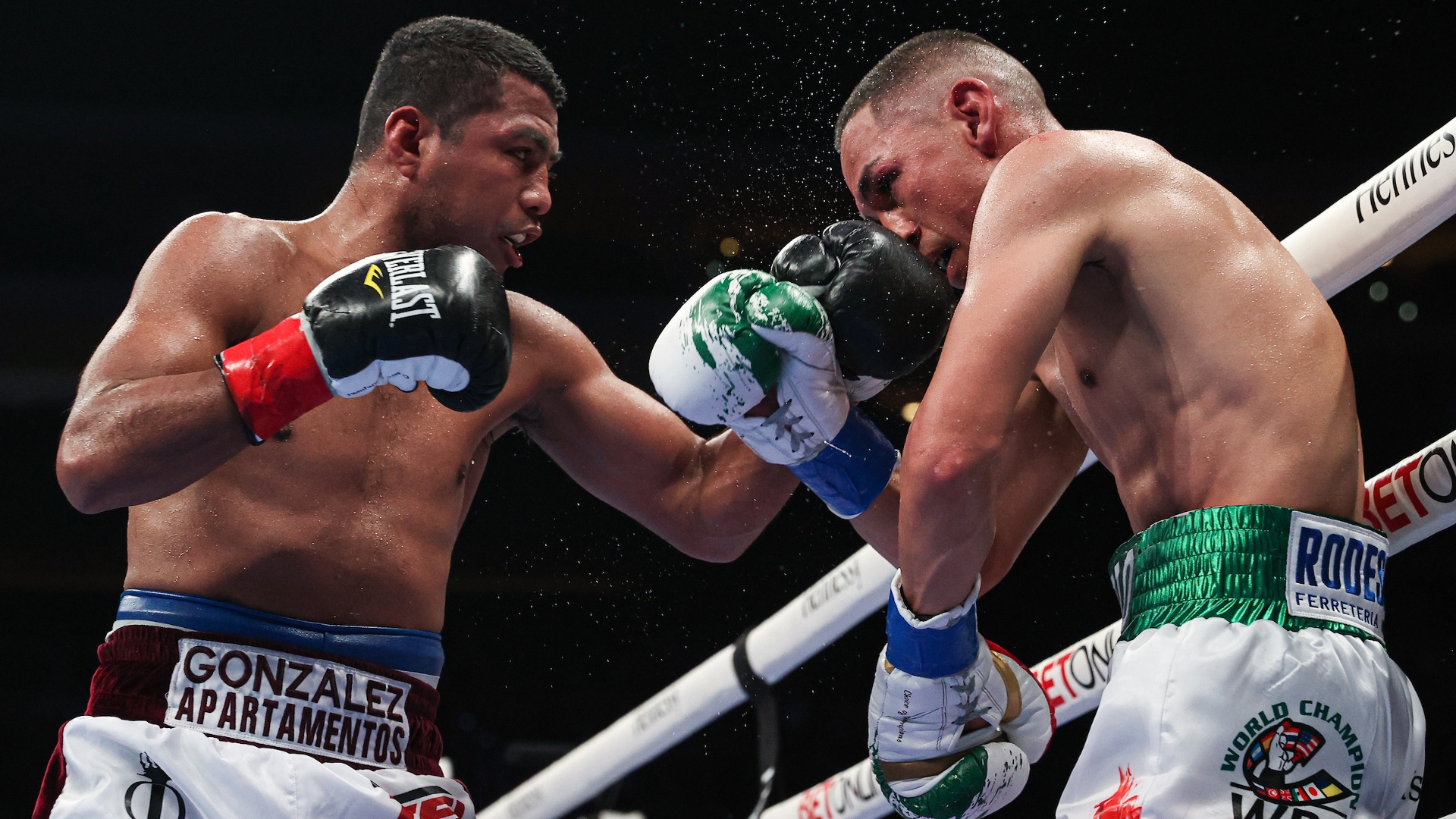 Watch Estrada vs. Chocolatito III (2022) Online | DAZN FR
