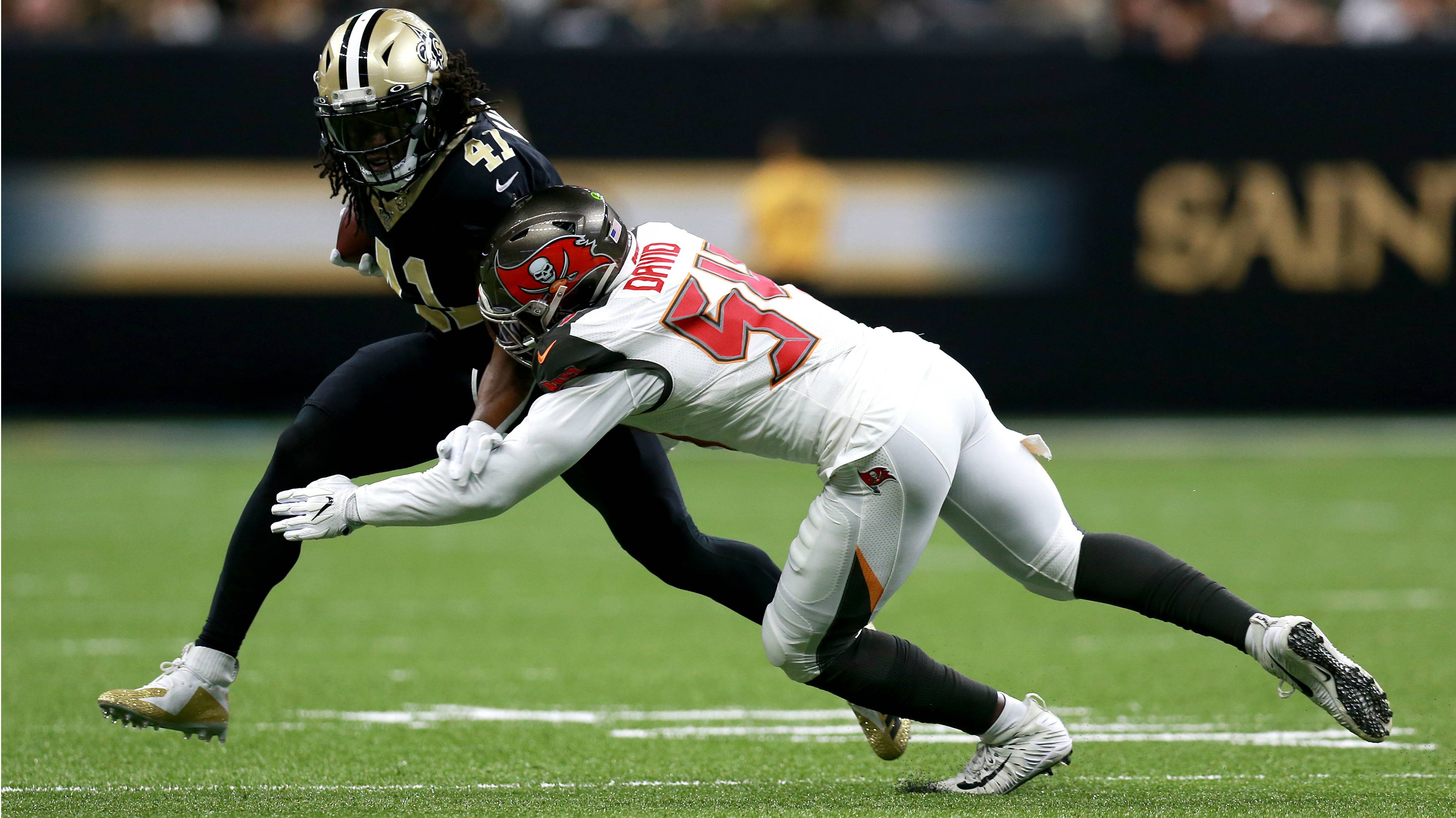 Watch Buccaneers Saints Live Stream Dazn Ca