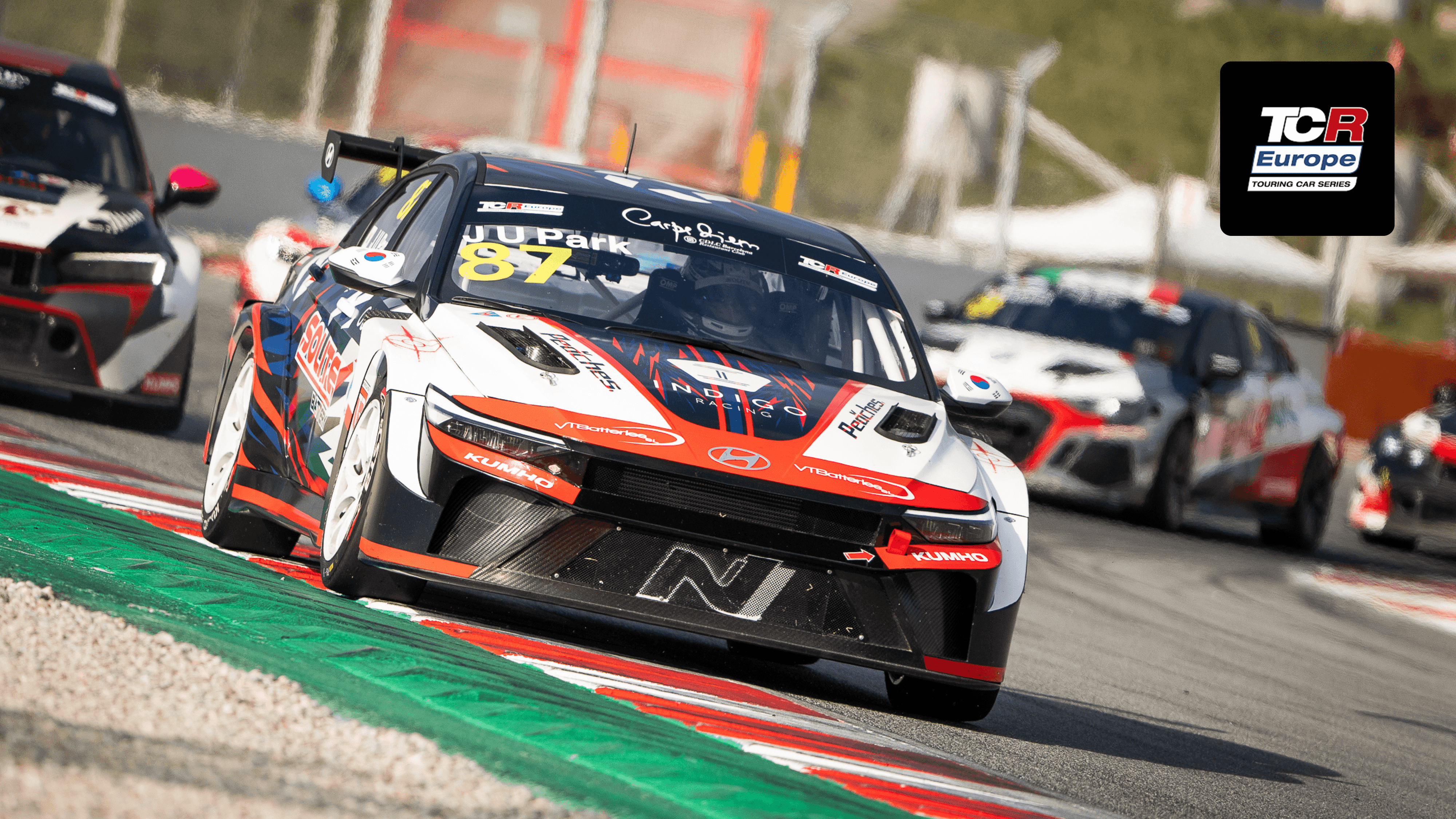 Watch Barcelona - Race 1 Live Stream Online | DAZN IL