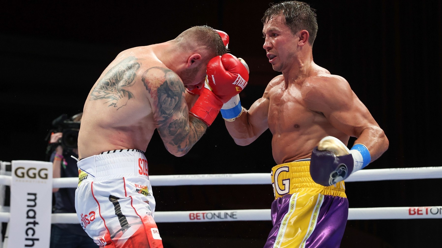 Бокс головкин. Головкин деревянченко. Бокс головкин. Головкин монро. Бокс головкин.