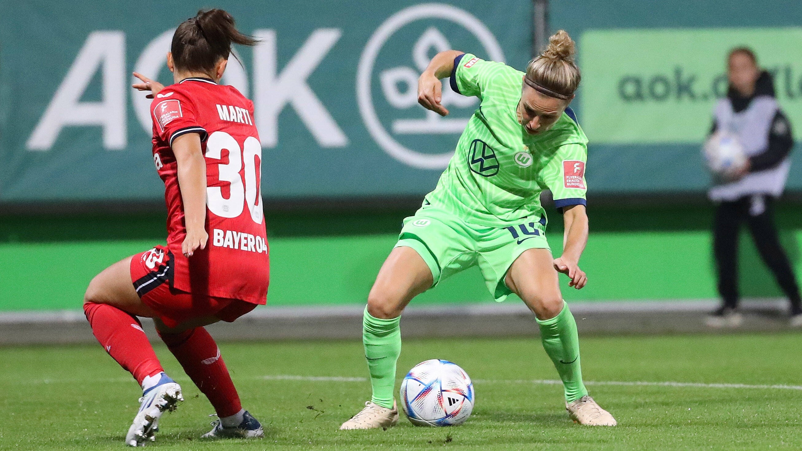 Watch Football Women Bundesliga VfL Wolfsburg v Bayer 04 Leverkusen Live Stream DAZN DE