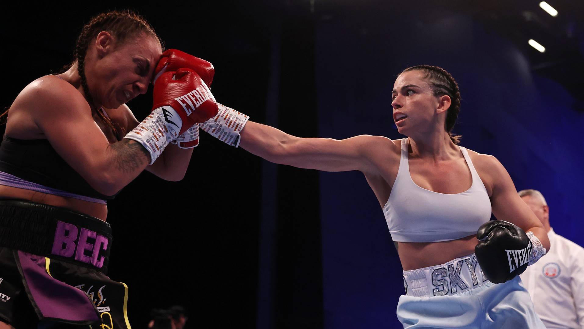 Watch Nicolson vs. Connolly: Full Fight Online | DAZN IE