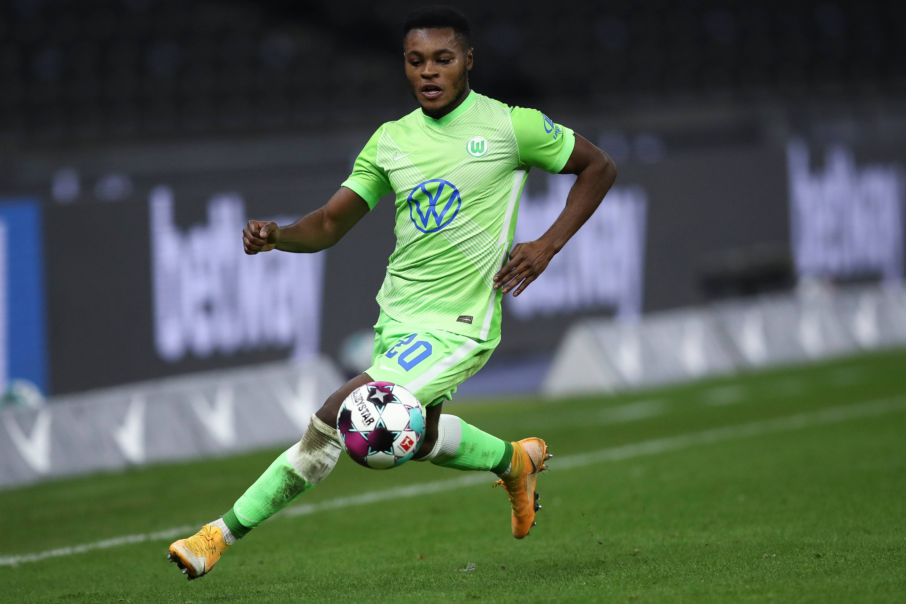 Watch FC Schalke 04 v VfL Wolfsburg Live Stream | DAZN DE
