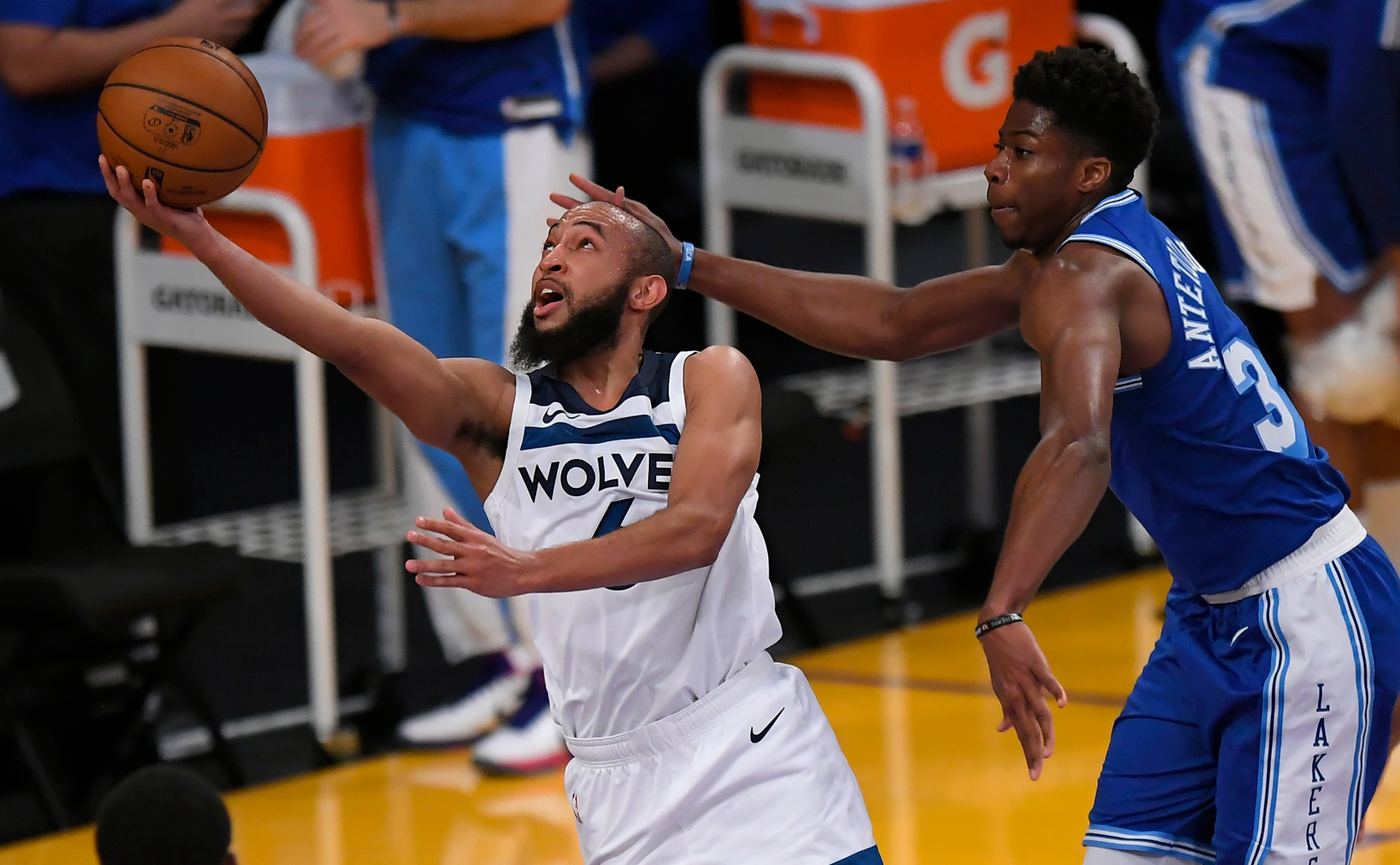 Watch Timberwolves @ Lakers Live Stream | DAZN CH