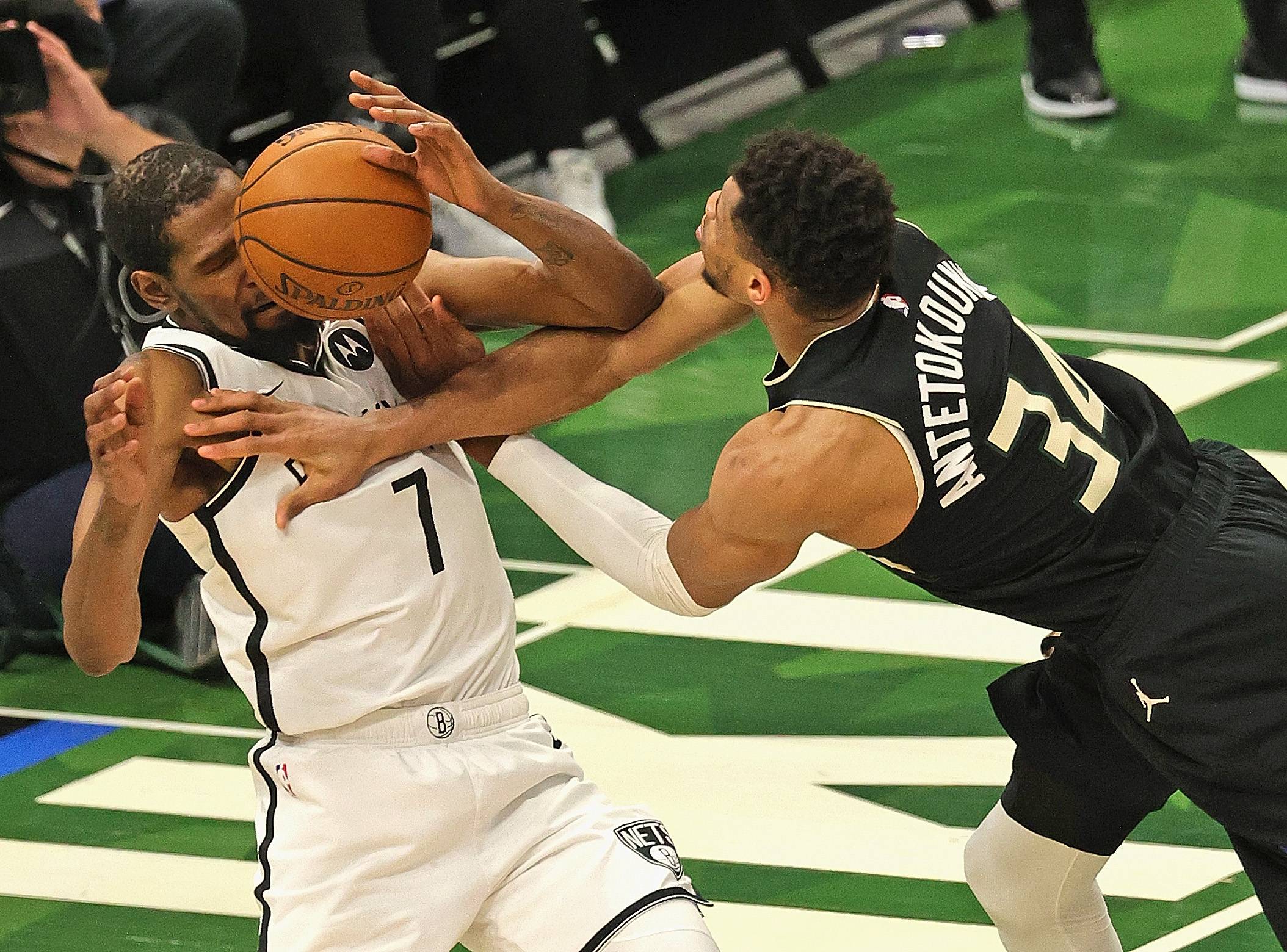 Watch Nets @ Bucks (Game 6) (CH) Live Stream | DAZN CH