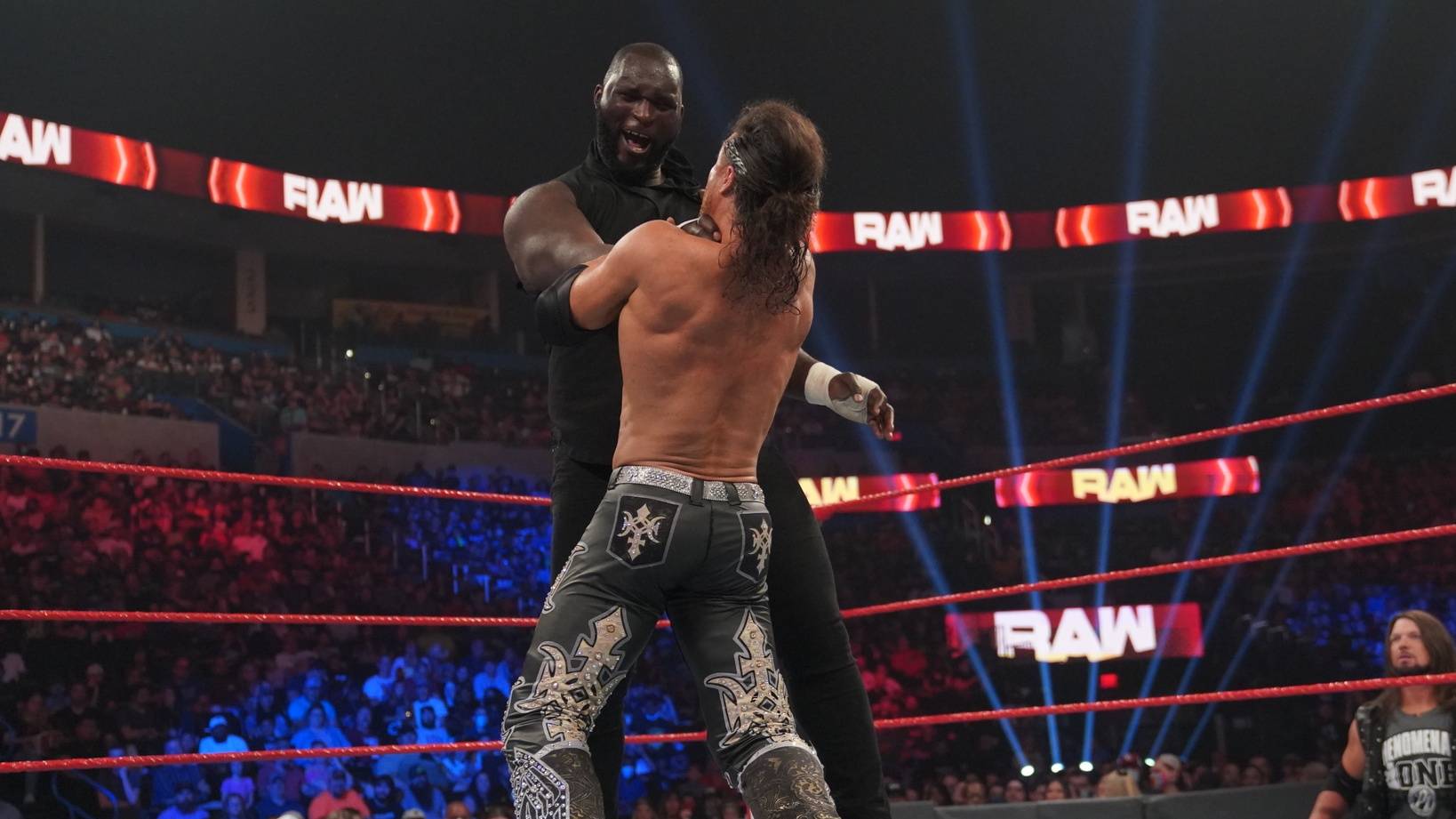 Watch Wwe Raw Long Summary 31 08 21 Online Dazn De