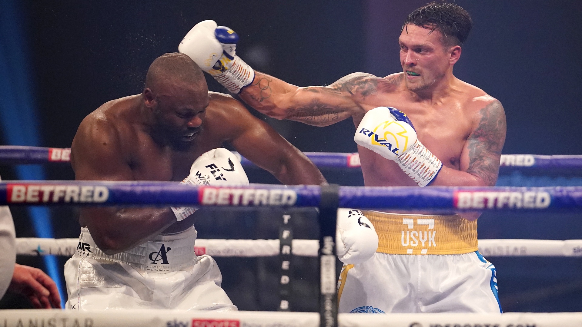 Watch Usyk vs. Chisora (2020) Online | DAZN BG