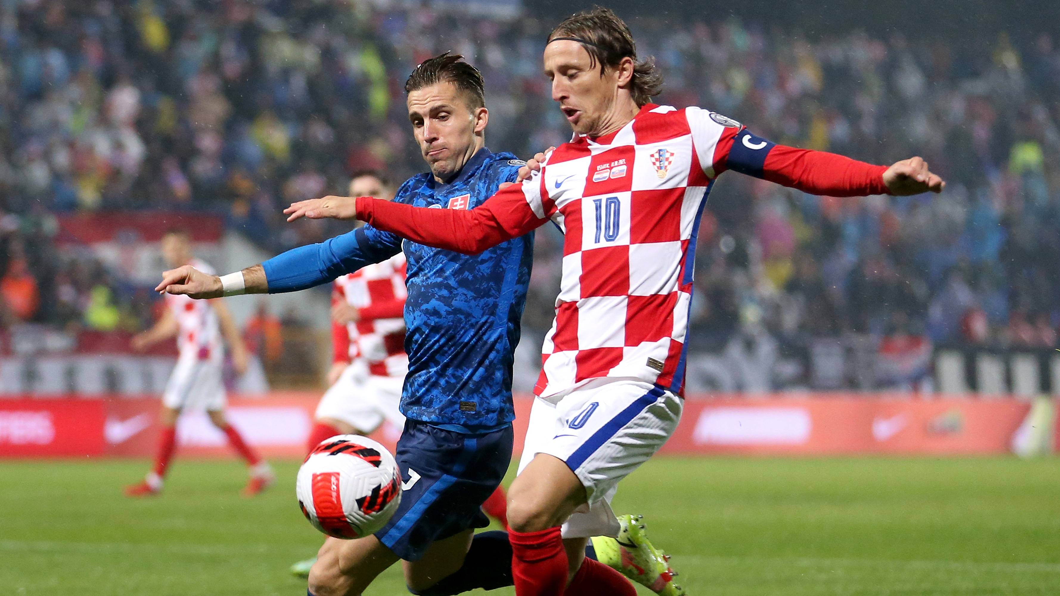 クロアチア Vs スロバキア グループh第8節 をライブ 中継 1ヶ月お試し 0 Dazn Jp