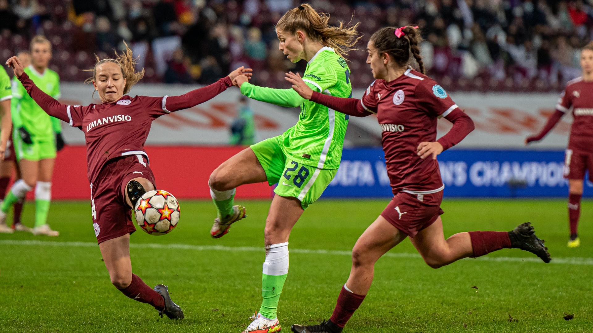 セルヴェット vs ヴォルフスブルク グループA第5節 をライブ 中継 1ヶ月お試し¥0 DAZN JP